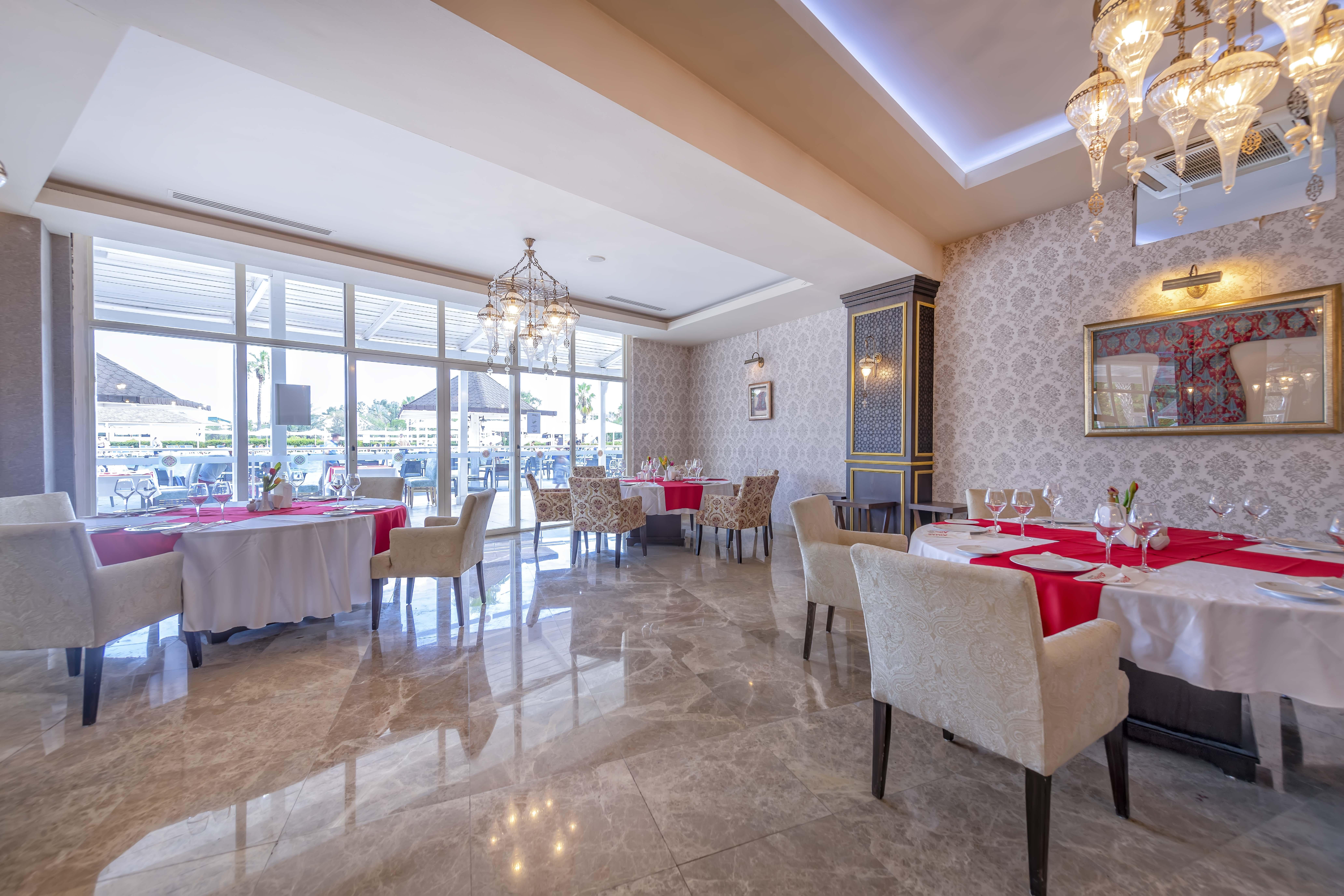 Euphoria Palm Beach Resort Кизилагач Экстерьер фото