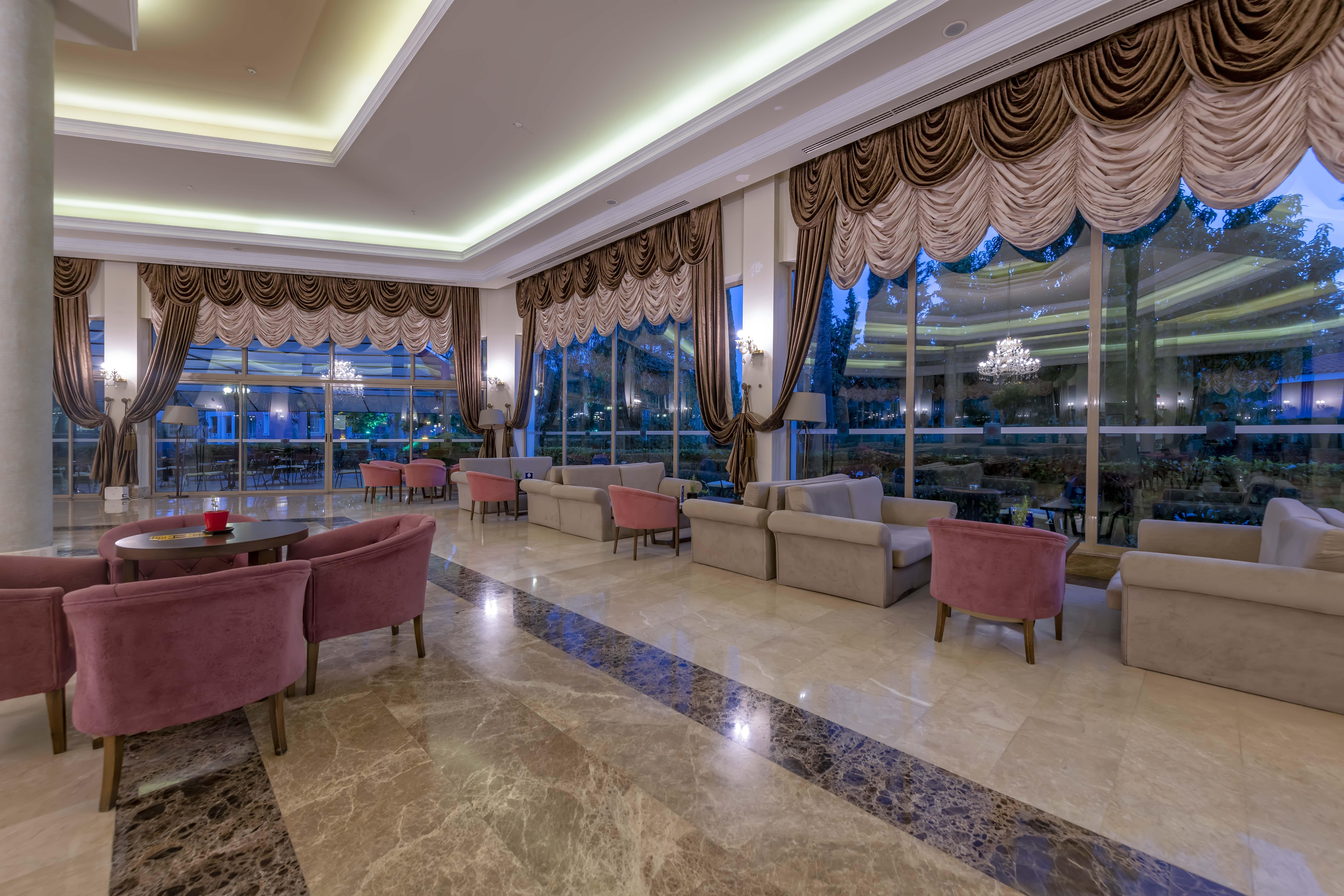 Euphoria Palm Beach Resort Кизилагач Экстерьер фото